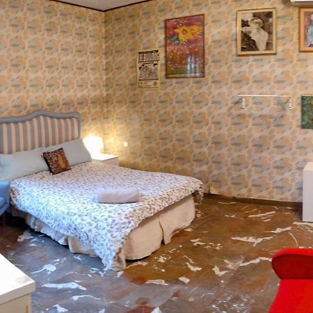 Rainbow Rooms ピサ エクステリア 写真
